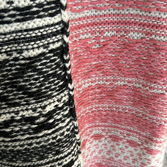 Nude
Fair Isle Oversize Sweater size Eruo 42 or US Large - Picture 8 of 10